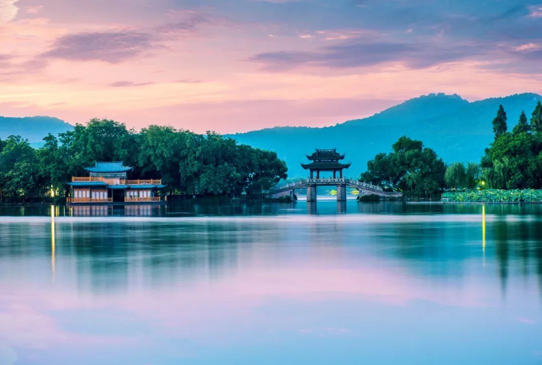 江南是如何炼成的？